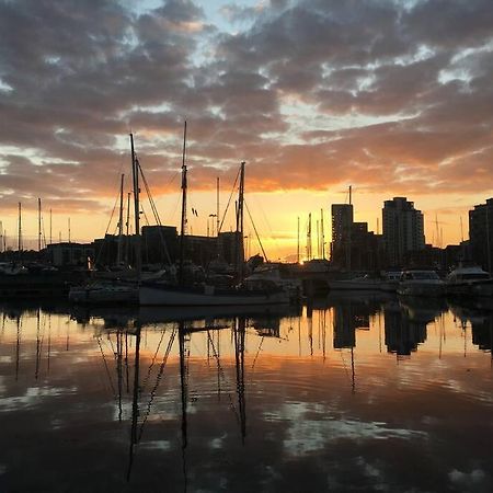 Luxury 1 Bed Ipswich Marina Apartment Free Parking Dış mekan fotoğraf